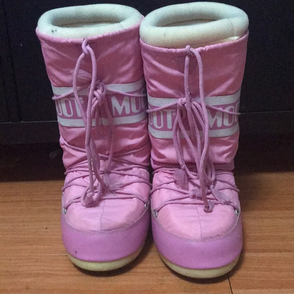 Moon boots
